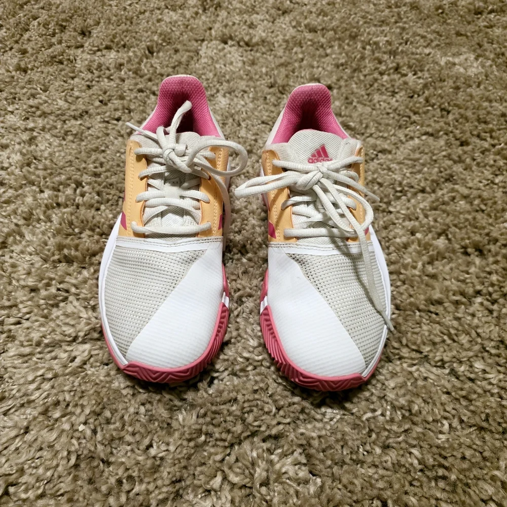 Adidas CourtJam xJ Tennis- Cloud white/Screaming pink/Acid orange - Kids Sz 4 - Picture 4 of 8